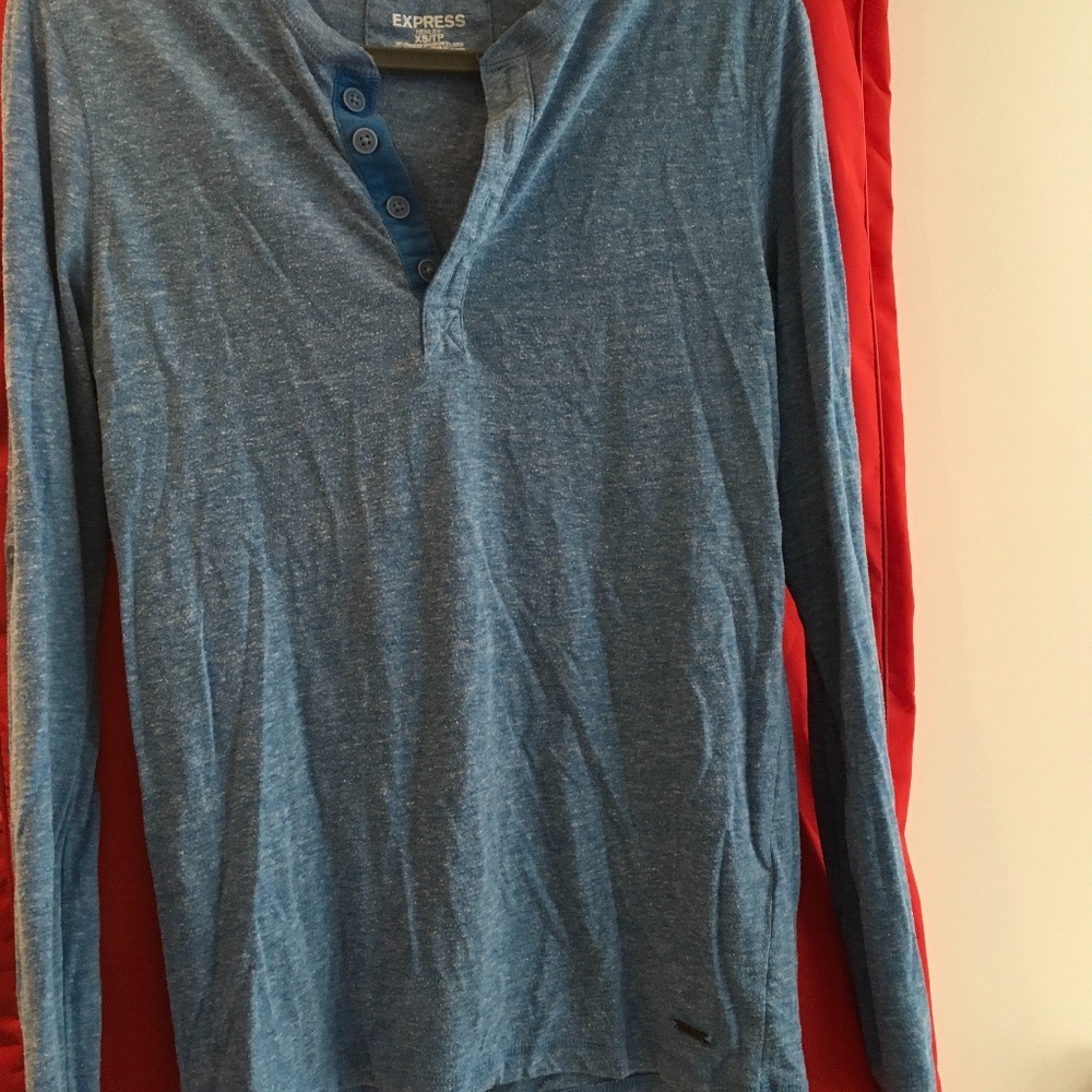 Long sleeve t-shirt
